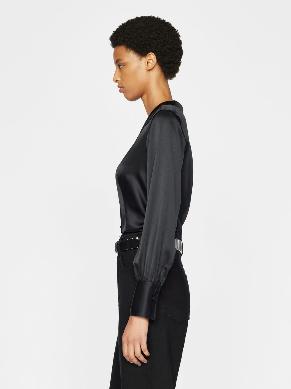 shirt side view alt:fit1